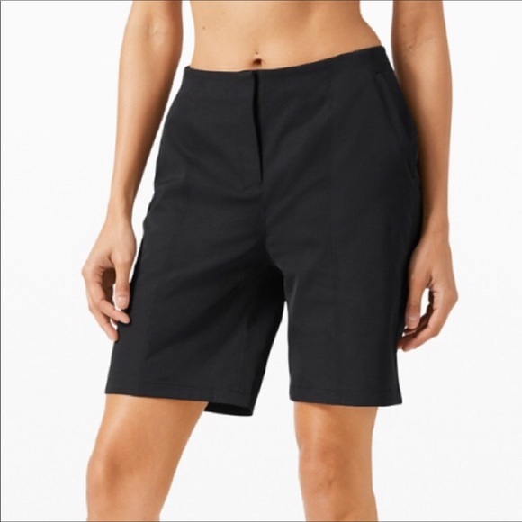 LULULEMON BLACK IN POWER SIDE POCKETS MR SHORTS - Picture 6 of 9